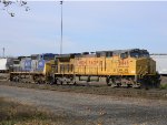 UP 6446 and CSXT 7836 on a Power Move in Alton and Southern Yard 